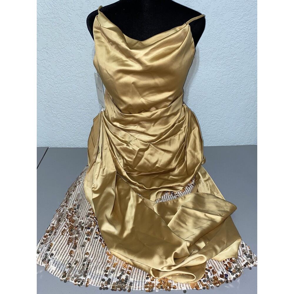 Mew Mews Formal Gown Statement Dress Elegant Gold Sequins Maxi Womens Medium NEW